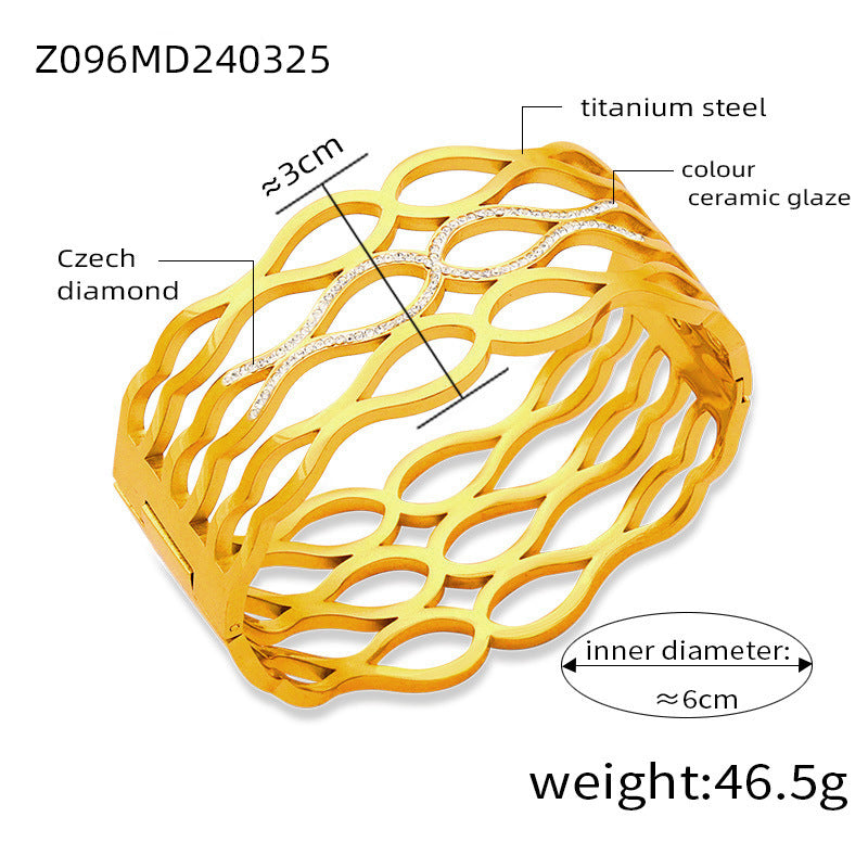 Fashion metal titanium steel bracelet with female geometric design and diamond studded spring buckle bracelet